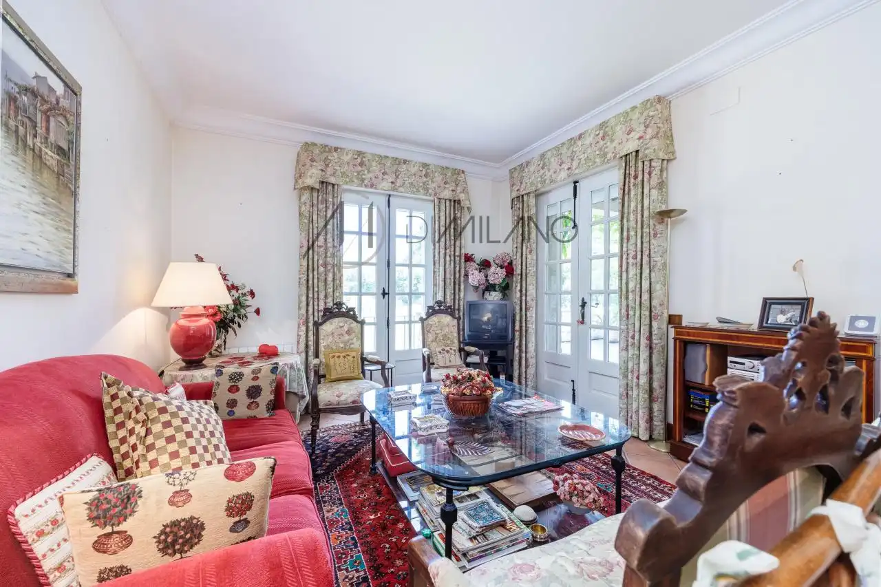 Sala de estar de Finca rústica en venta en Verín con Calefacción, Jardín privado y Parquet