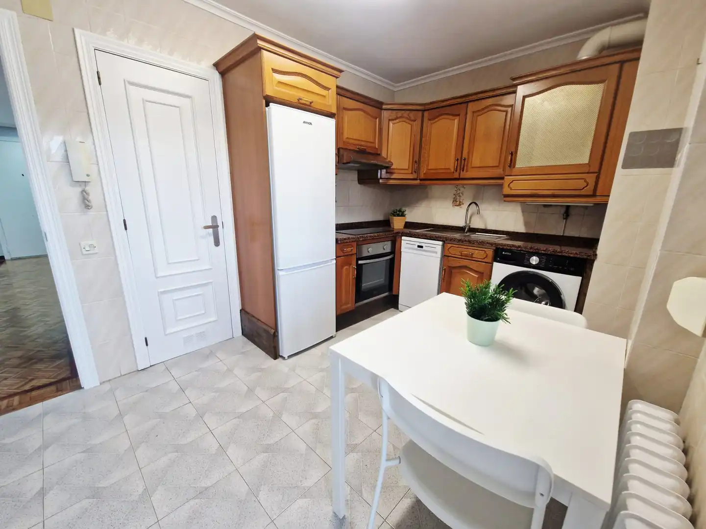 Küche von Wohnung zur Miete in Castrillón mit Heizung und Parkett