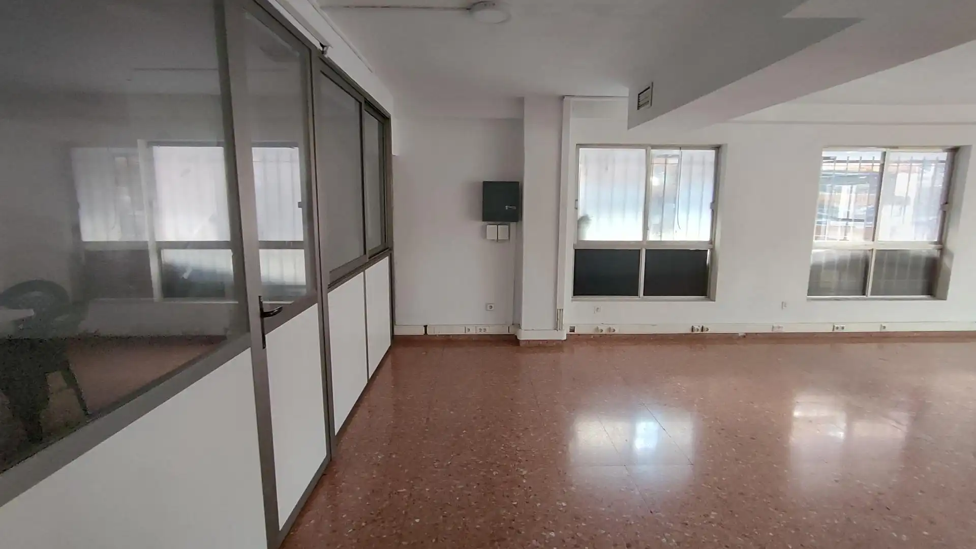 Oficina amb ascensor en venda a Centro