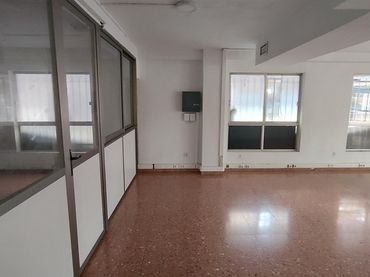 Oficina amb ascensor en venda a Centro