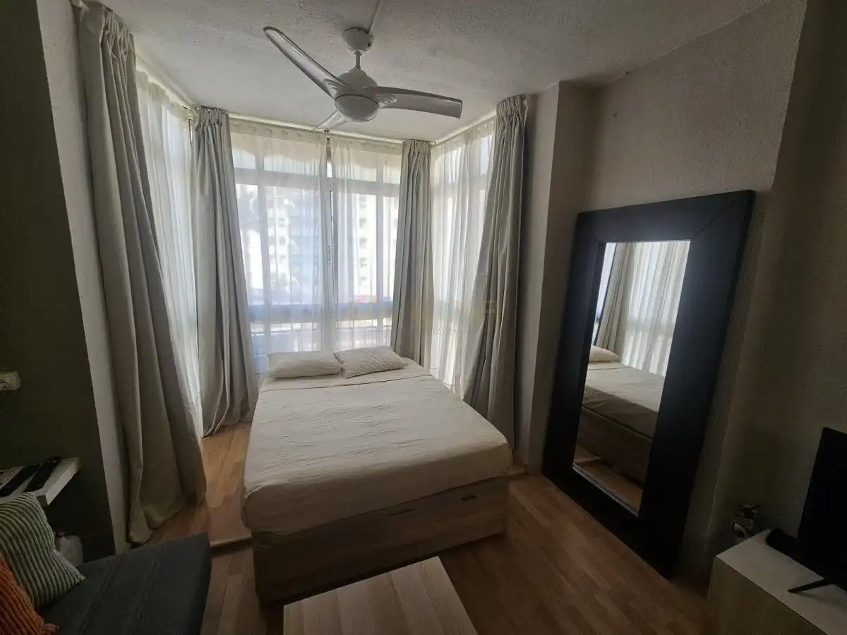 Study for rent in De los Manantiales, Manantiales - Estación de Autobuses
