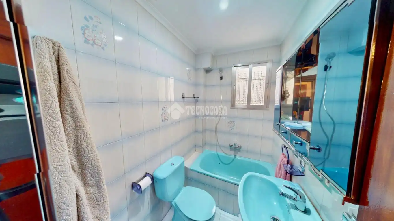 Badezimmer von Wohnung zum Verkauf in Leganés mit Heizung