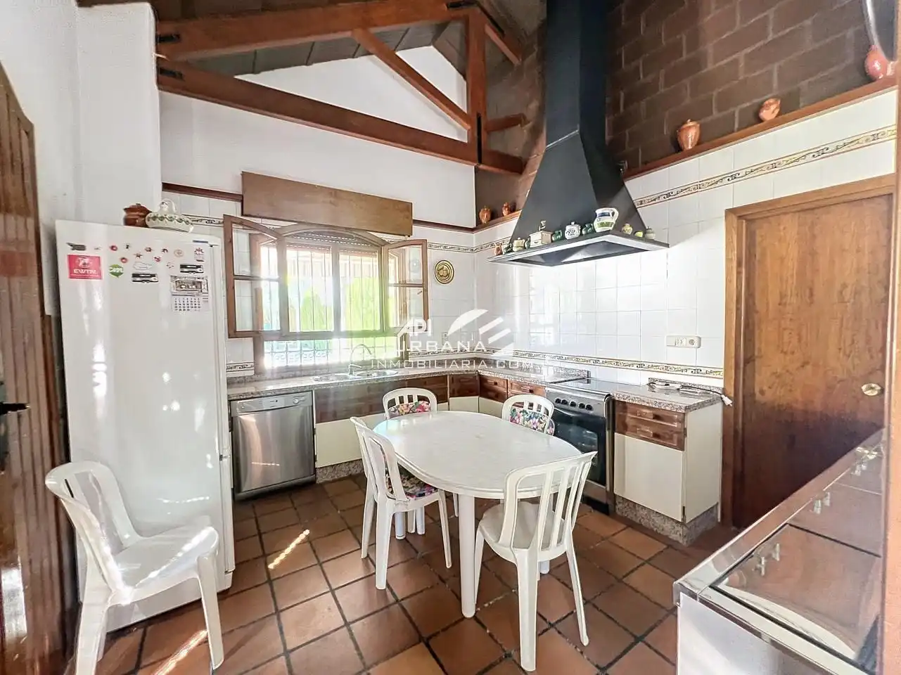 Cocina de Casa o chalet en venta en Lucena con Jardín privado, Trastero y Piscina