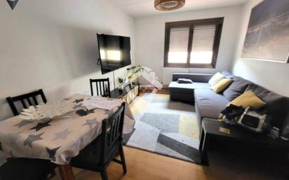 Living room of Flat for sale in Sabadell  with Heating and Parquet flooring