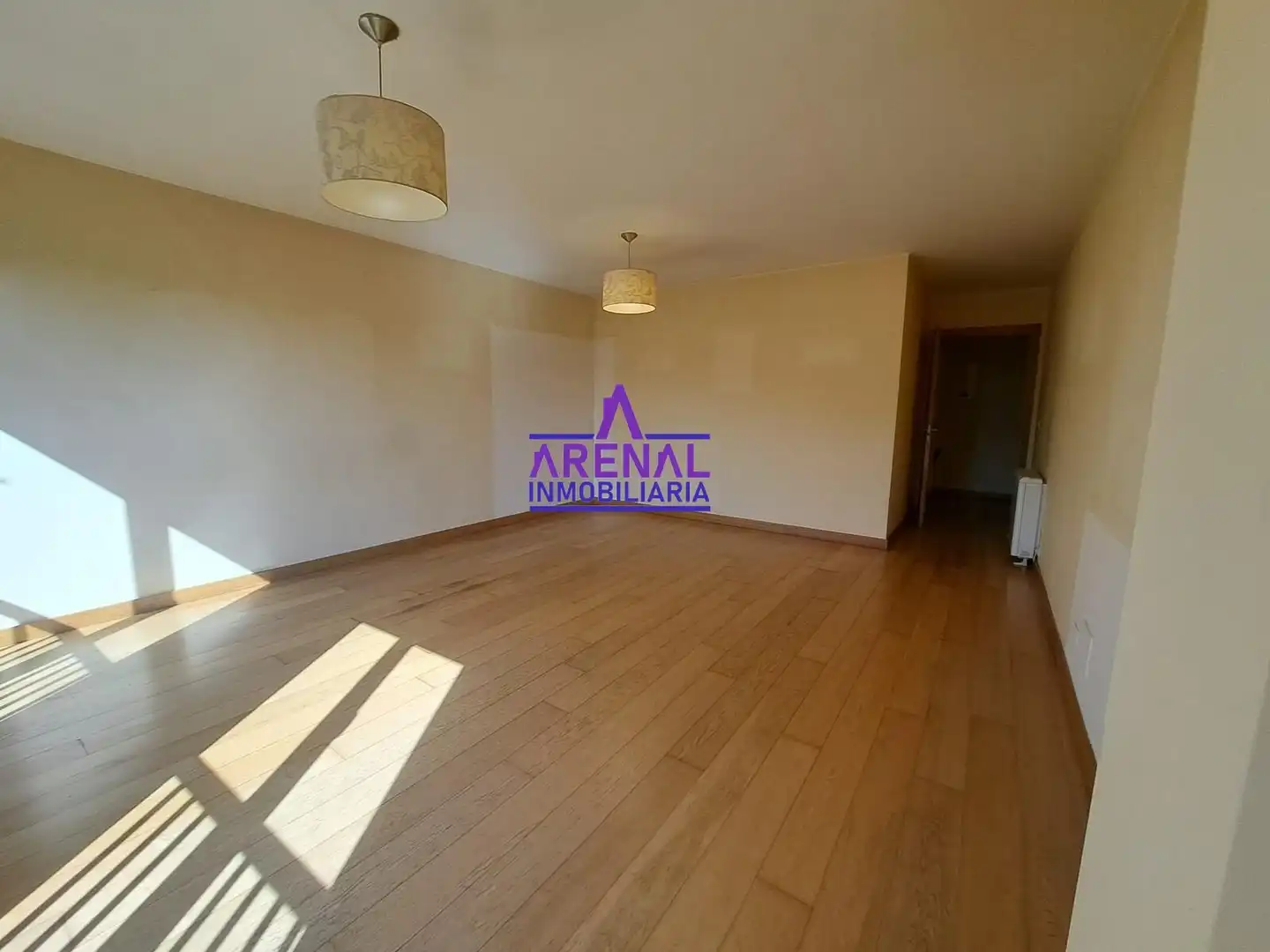 Sala d'estar de Apartament en venda en A Pobra do Caramiñal amb Calefacció