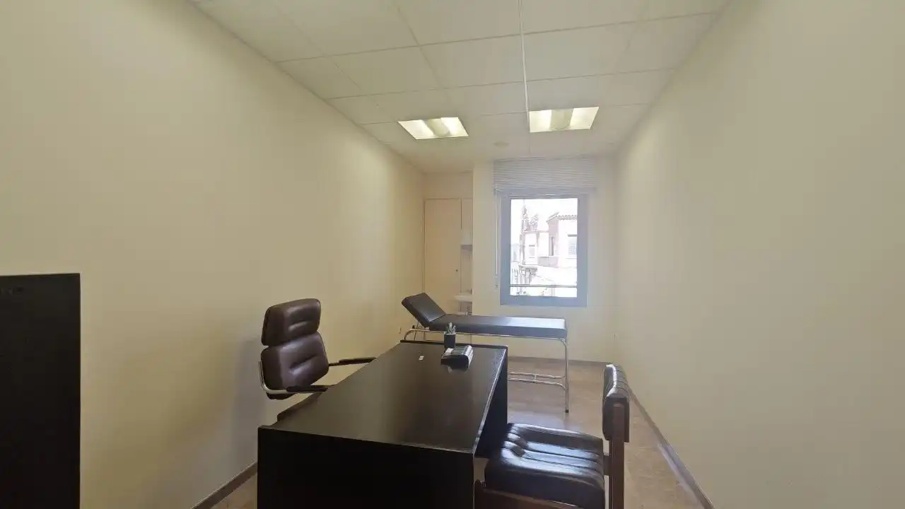 Commercial properties for rent in Centre - Passeig i Rodalies
