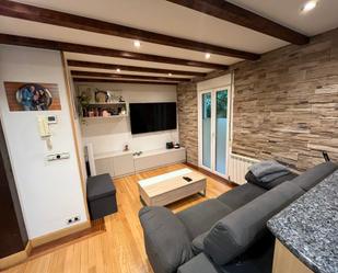 Sala d'estar de Pis en venda en Lezo amb Calefacció, Parquet i Moblat