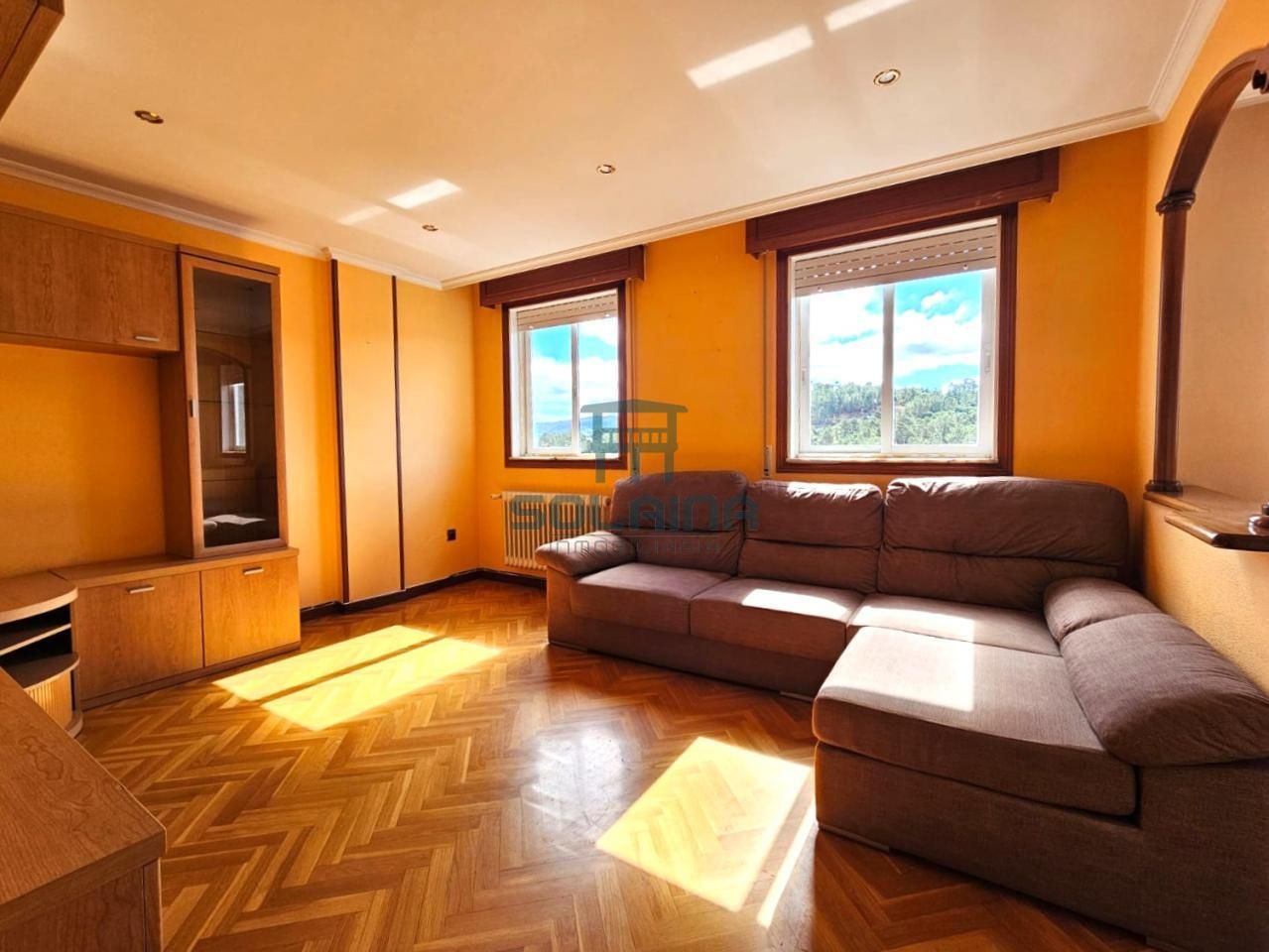 Sala d'estar de Dúplex en venda en Barbadás amb Calefacció i Parquet