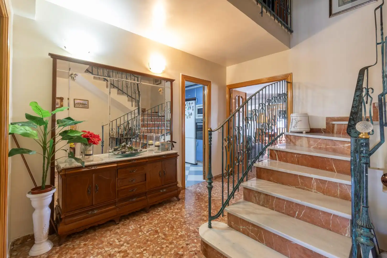 Adosado en venta en Calle Viejo de Charilla 43