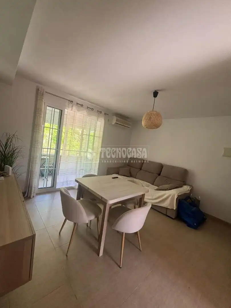 Sala de estar de Piso en venta en Alcalá de Guadaira con Aire acondicionado