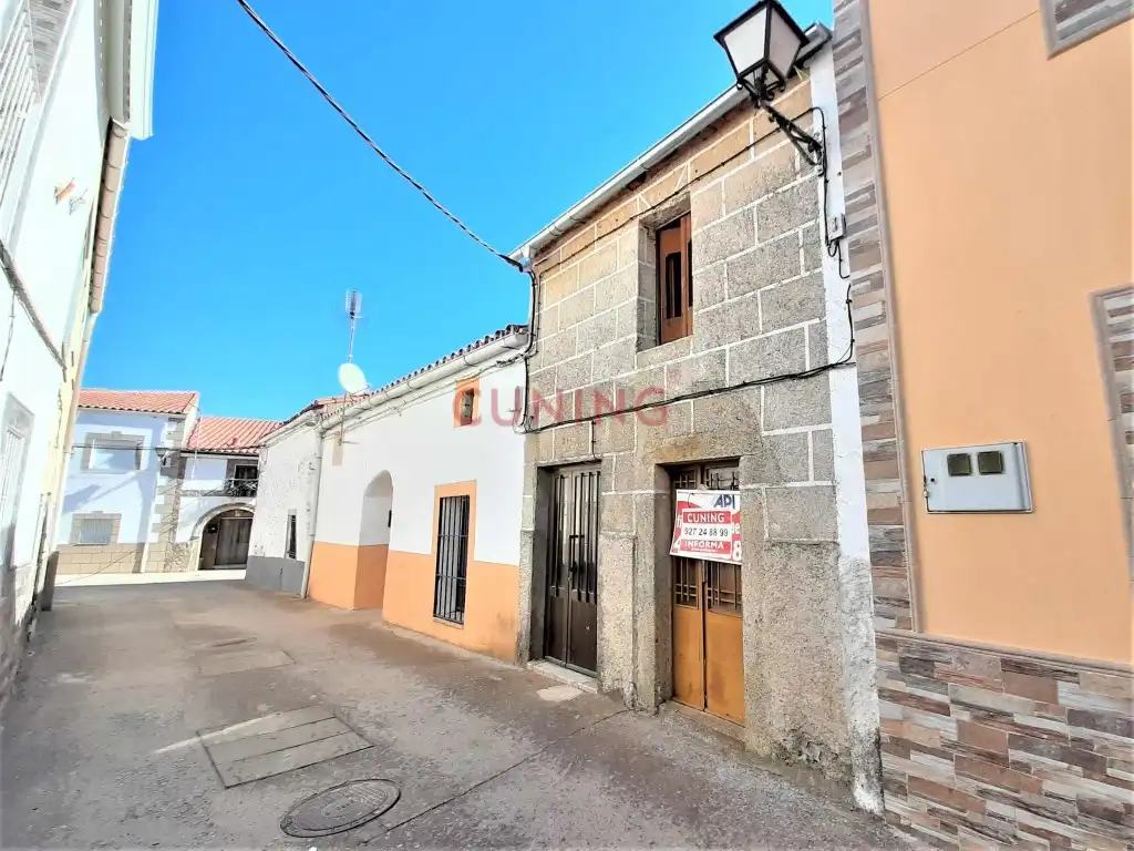 Vista exterior de Casa o chalet en venta en Torre de Santa María