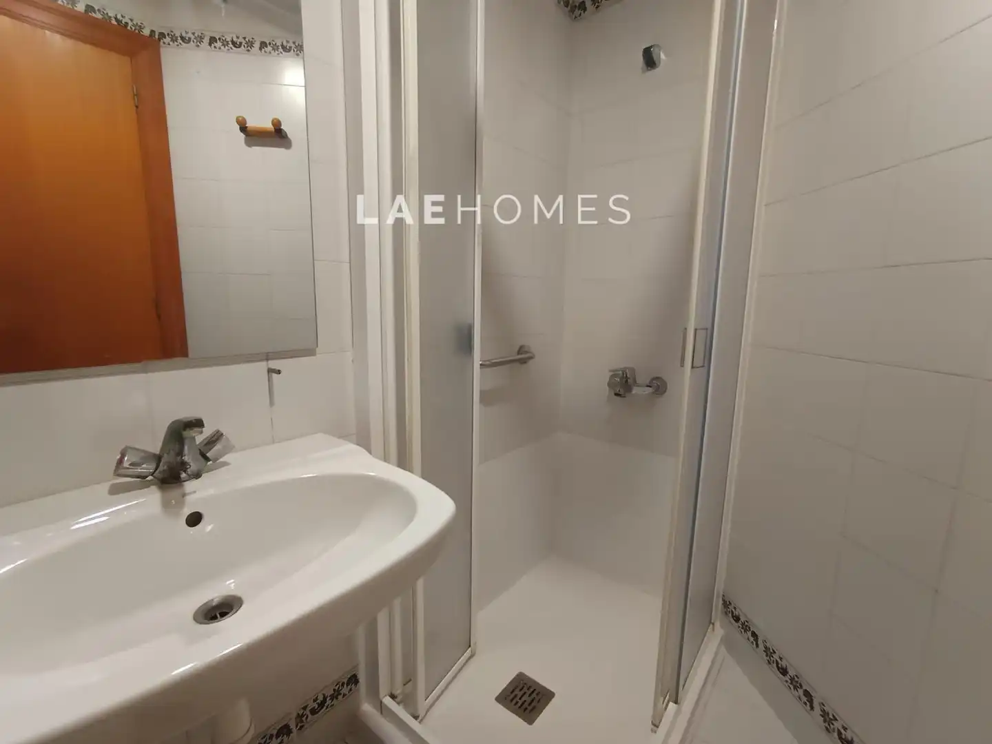 Bathroom of Apartments for rent in Benicasim / Benicàssim  with Air Conditioner, Terrace and Furnished