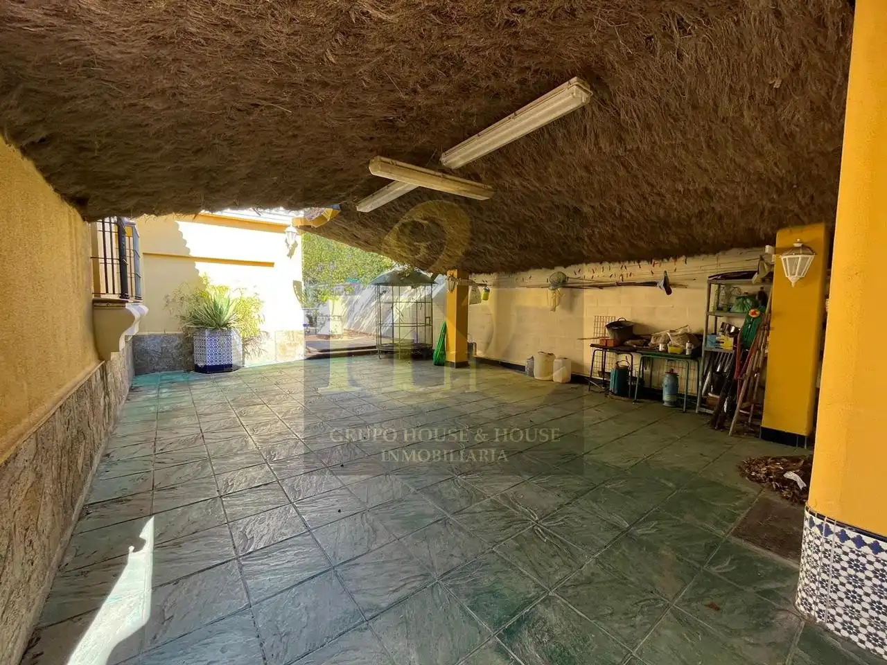 Exterior view of Houses for sale in Sanlúcar de Barrameda  with Air Conditioner, Private garden and Terrace