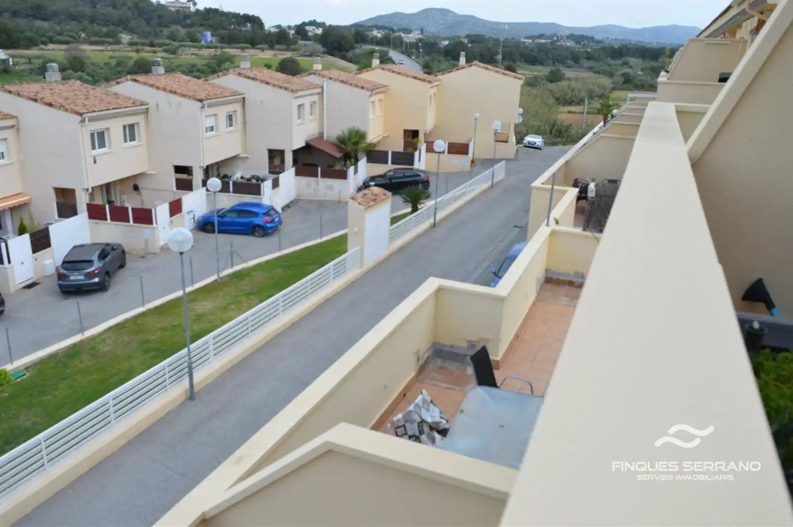 Vista exterior de Casa o chalet en venta en Cubelles con Terraza, Trastero y Piscina