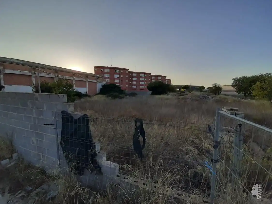 Lands and plots for sale in Carrer de la Germana Mercè Santacana, imagen 5