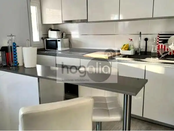 Cocina de Piso de alquiler en Sevilla con Aire acondicionado, Terraza y Trastero