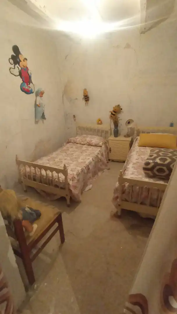 Habitación de Finca rústica en venta en Camporrélls con Calefacción, Trastero y Amueblado