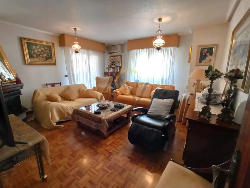 Sala d'estar de Àtic en venda en Monóvar  / Monòver amb Aire condicionat, Terrassa i Forn