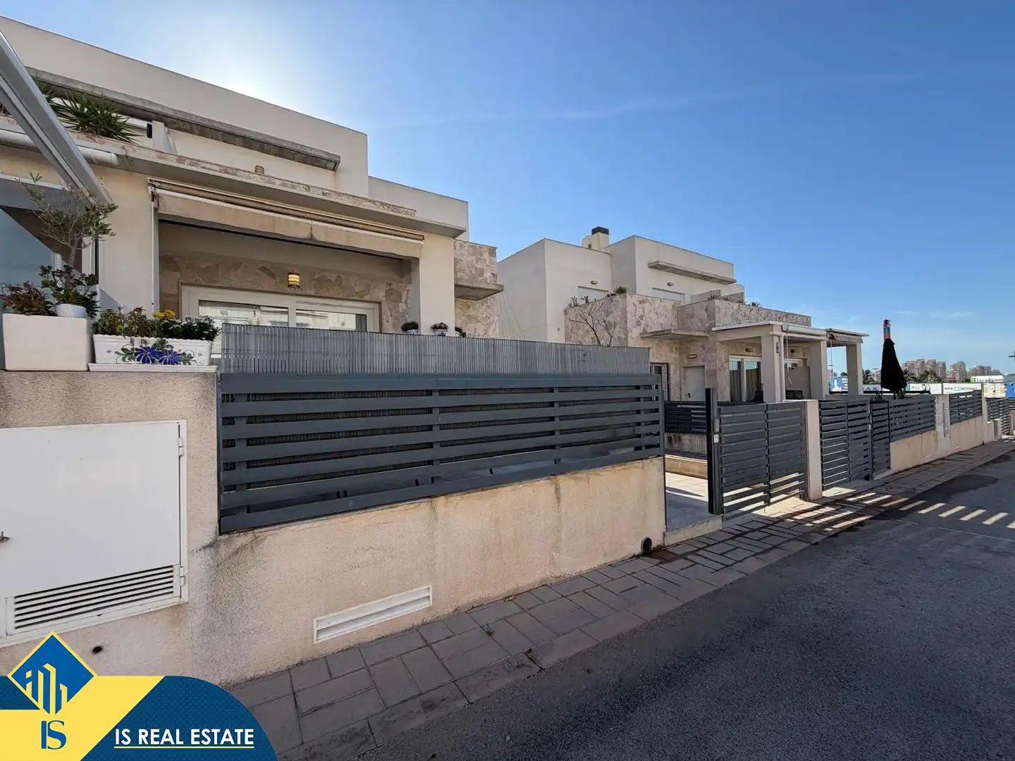 Adosado con piscina en venta en Nueva Torrevieja - Aguas Nuevas, imagen 2