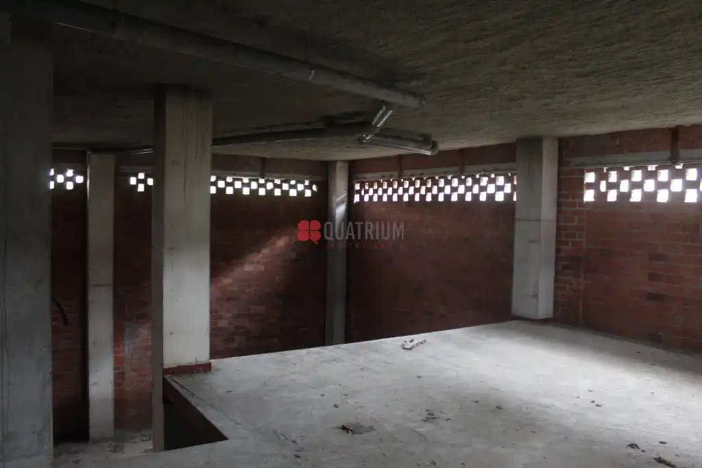 Local comercial de lloguer a Castiñeiriño - Cruceiro de Sar, imagen 4