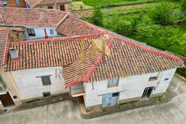 Casa-chalet en Venta en Calle Grande en Castrillo de la Valduerna
