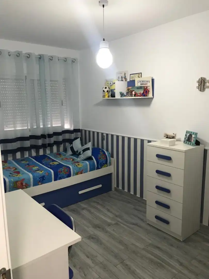 Habitación de Piso en venta en Melilla con Aire acondicionado, Terraza y Amueblado