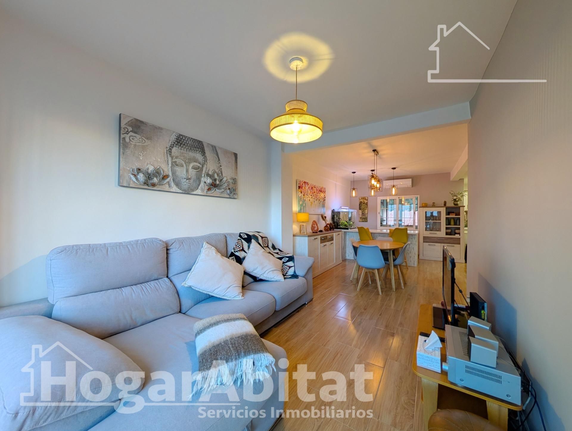 Sala d'estar de Pis en venda en Alicante / Alacant amb Aire condicionat