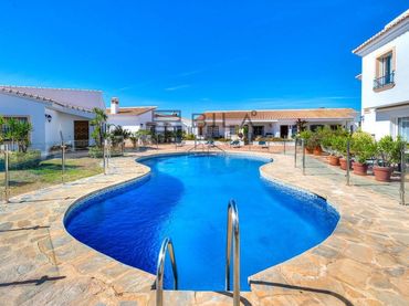Maison mitoyenne avec piscine à vendre à Urb. el Tomillar