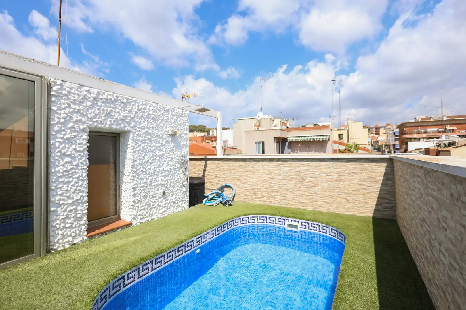 Adosado con terraza en venta en Carrer de Pau Claris, imagen 3