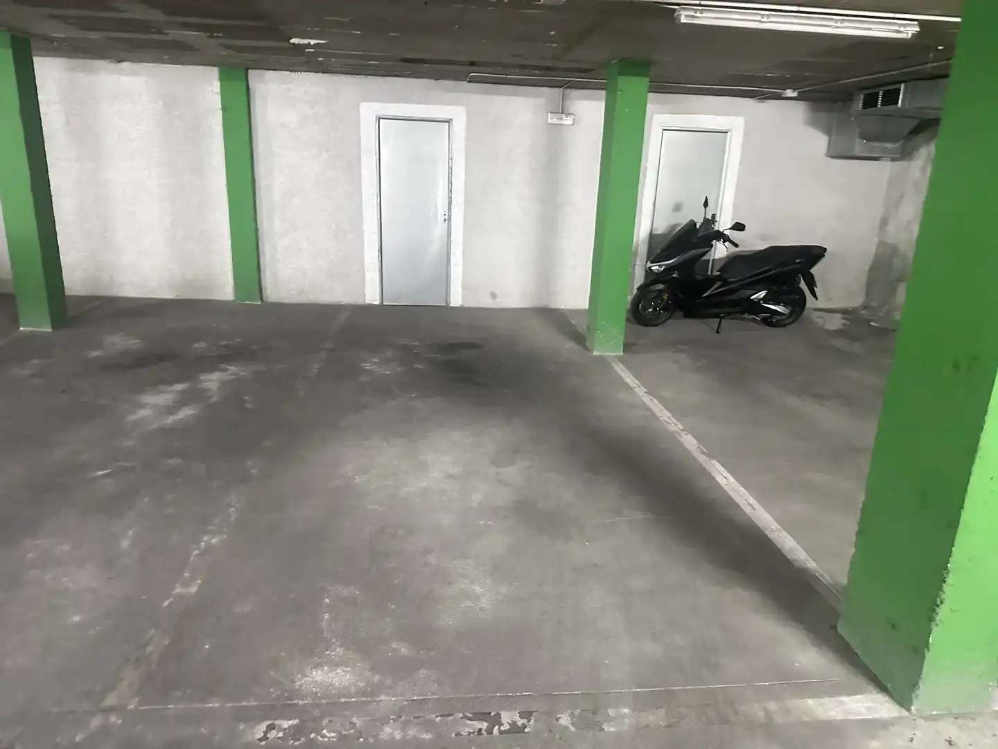 Parkplatz zum Verkauf in Av Arago, imagen 5