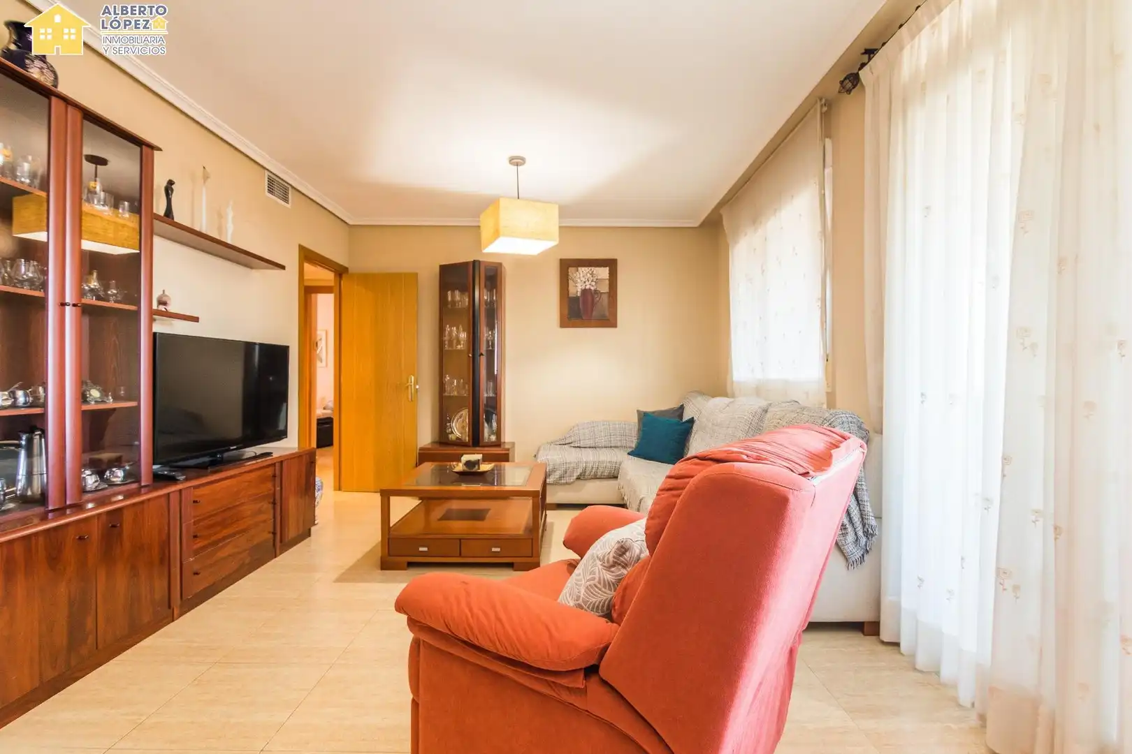 Sala de estar de Apartamento en venta en Alicante / Alacant con Aire acondicionado, Calefacción y Piscina comunitaria