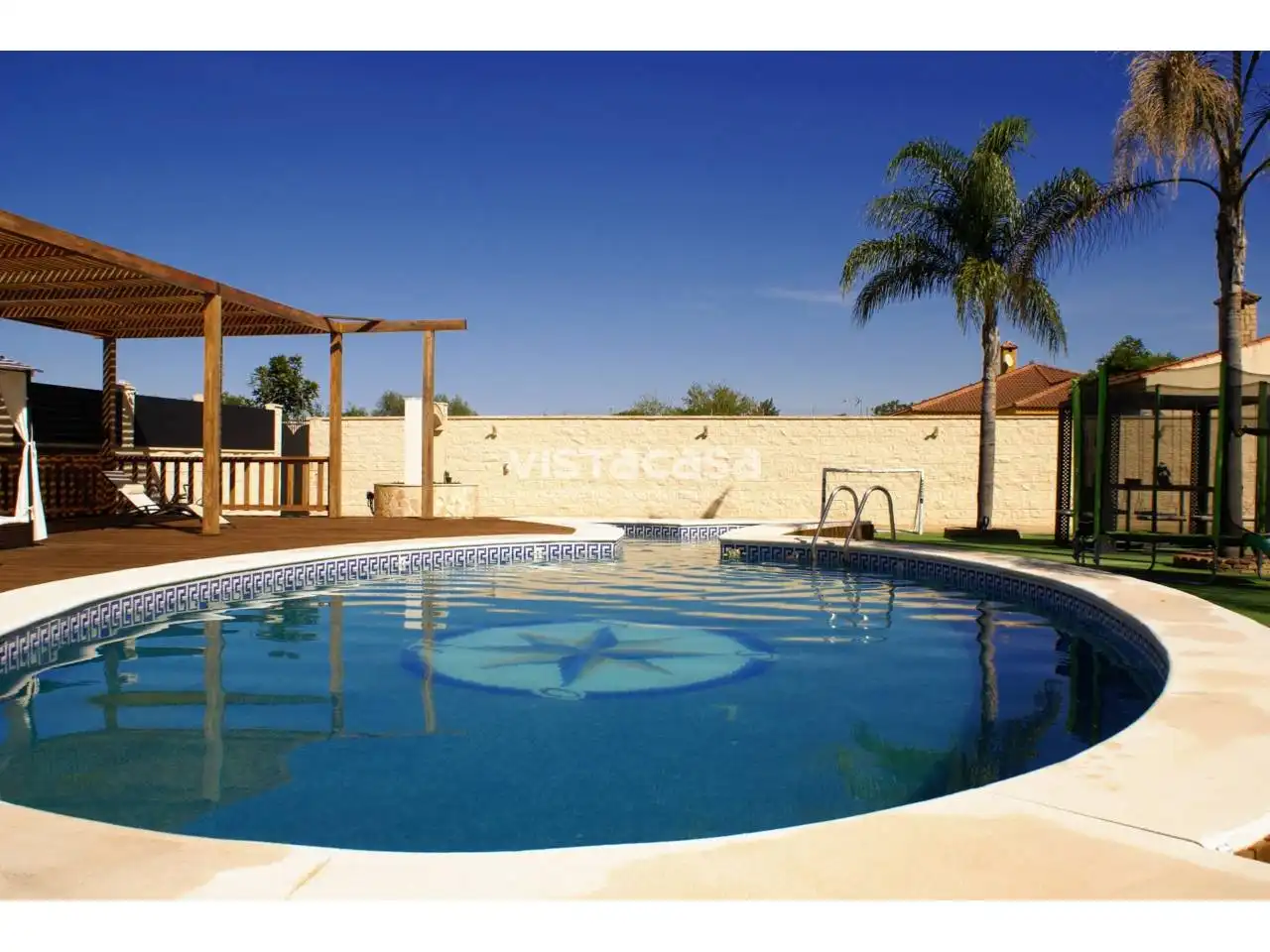 Piscina de Casa o chalet en venta en Carmona con Aire acondicionado, Calefacción y Jardín privado
