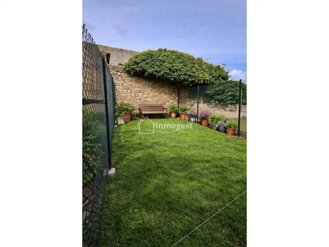 Garten von Wohnung zum Verkauf in Flaçà mit Klimaanlage, Heizung und Privatgarten
