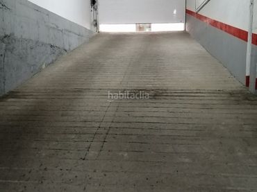 Individual en alquiler en Carrer de Santa Maria 46