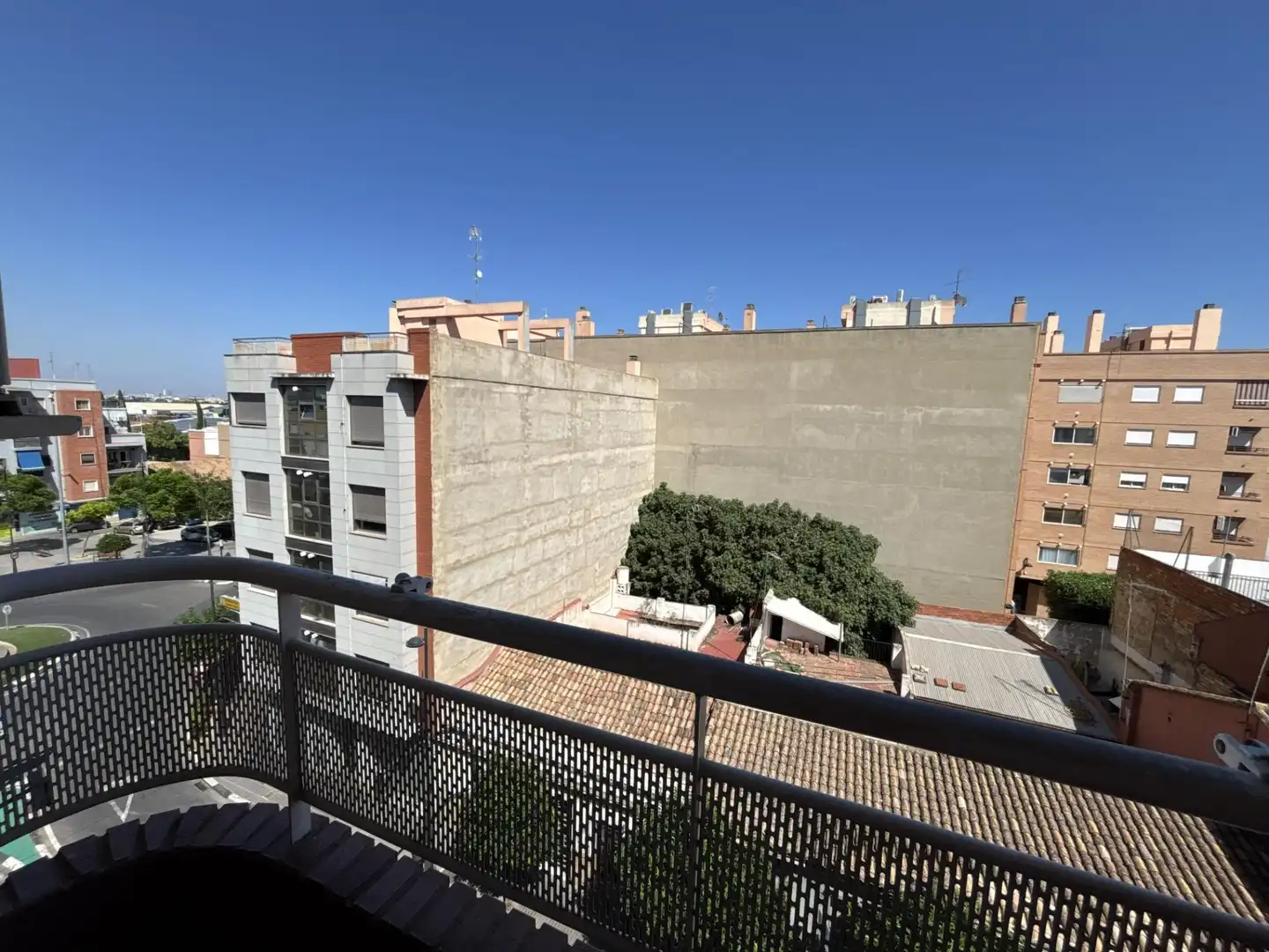 Vista exterior de Piso en venta en Torrent con Aire acondicionado y Balcón