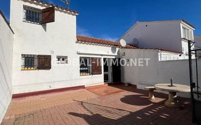 Vista exterior de Casa o xalet en venda en Roses amb Calefacció, Terrassa i Piscina