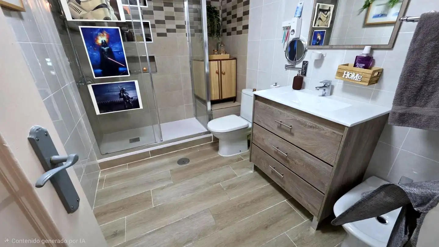 Baño de Piso en venta en San Sebastián de los Reyes con Terraza y Balcón
