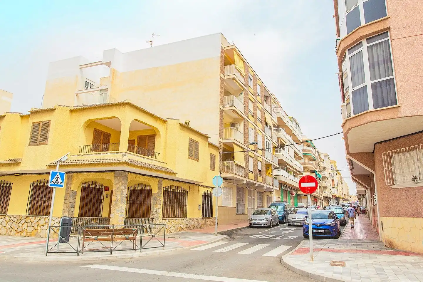 Vista exterior de Apartamento en venta en Torrevieja con Aire acondicionado, Terraza y Amueblado