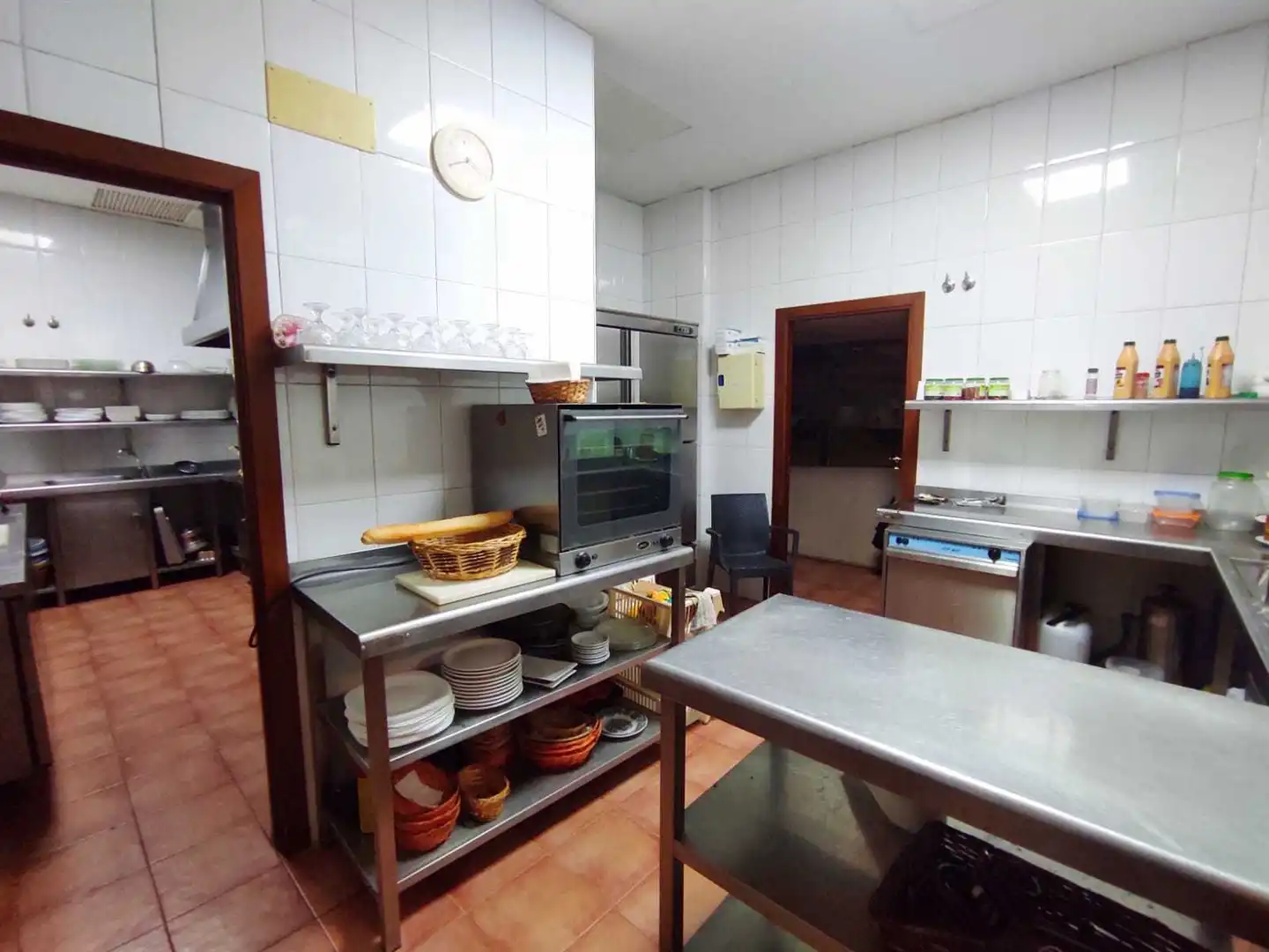 Cuina de Local de lloguer en Cullera amb Aire condicionat