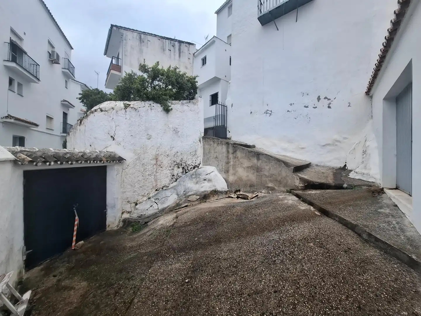 Vista exterior de Casa o xalet en venda en Tolox amb Terrassa