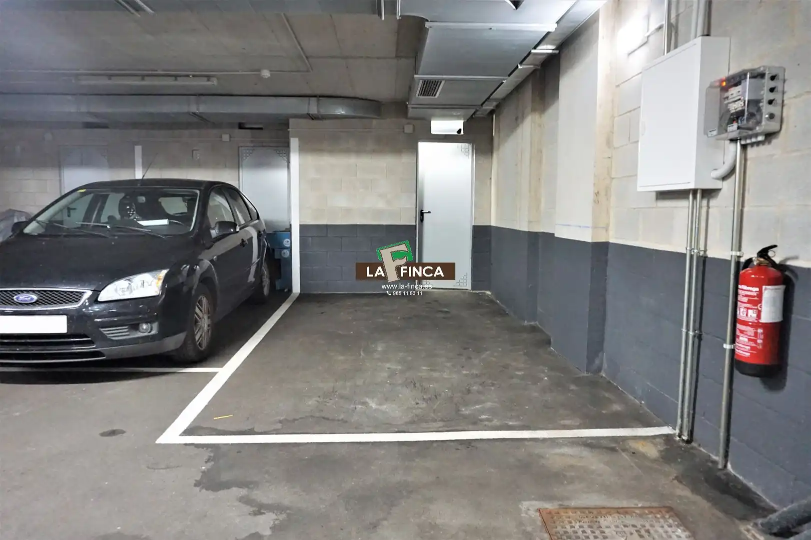 Parkplatz von Garage zum Verkauf in Oviedo 