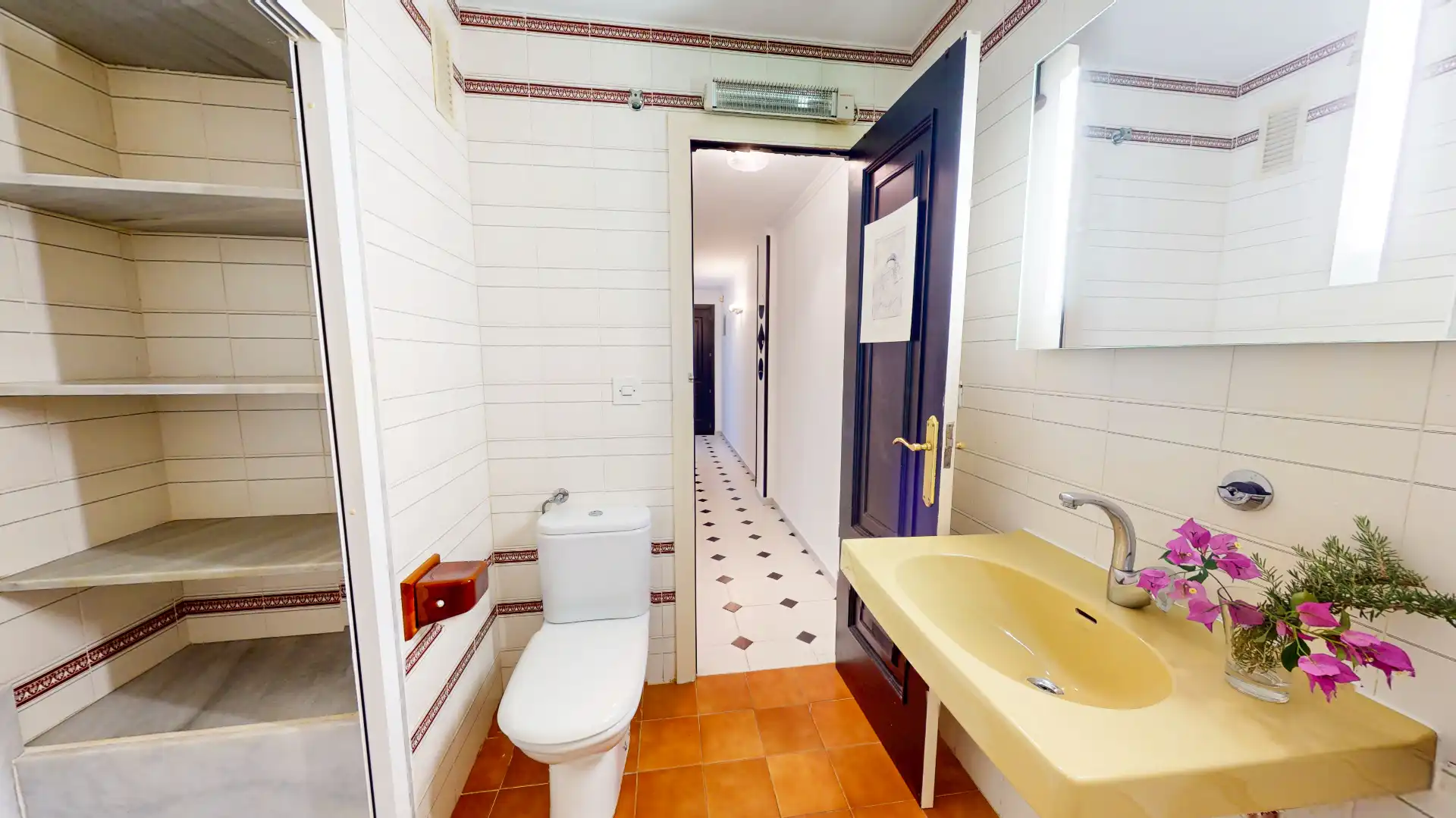 Bathroom of Flat for rent in Dénia  with Air Conditioner, Heating and Terrace