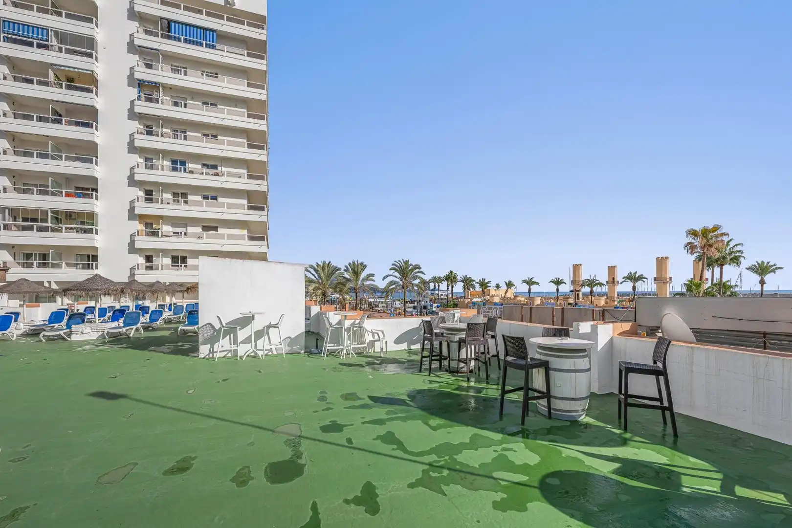 Terrassa de Apartament en venda en Fuengirola amb Aire condicionat, Calefacció i Jardí privat