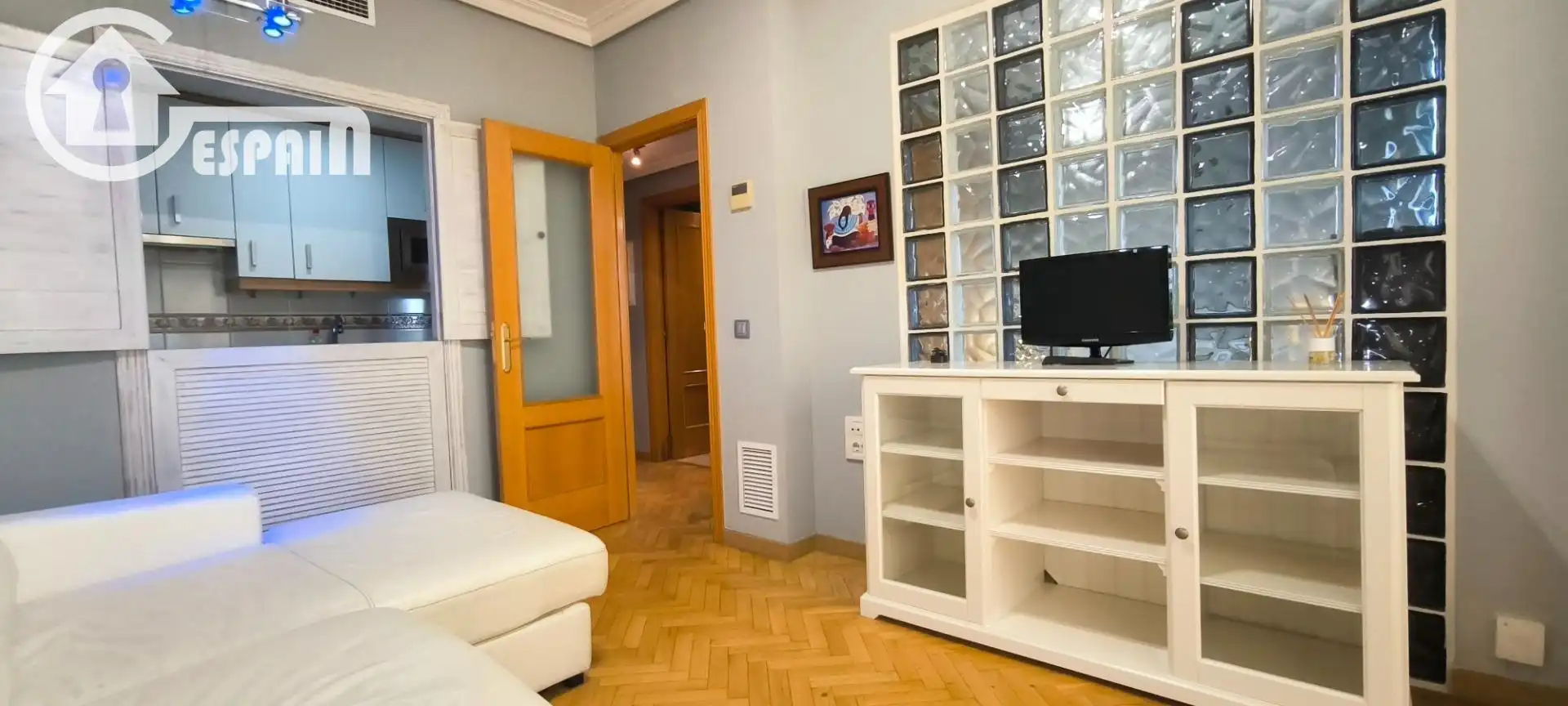 Living room of Flat for sale in Madrid  with Air Conditioner, Heating and Private garden