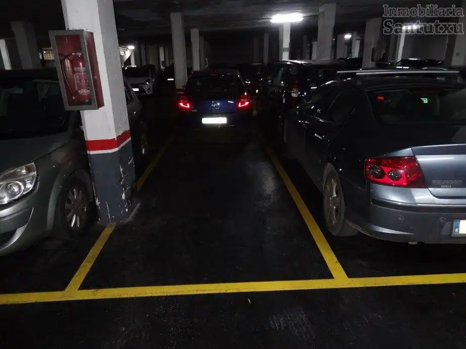 Parkplatz von Garage zum Verkauf in Bilbao 