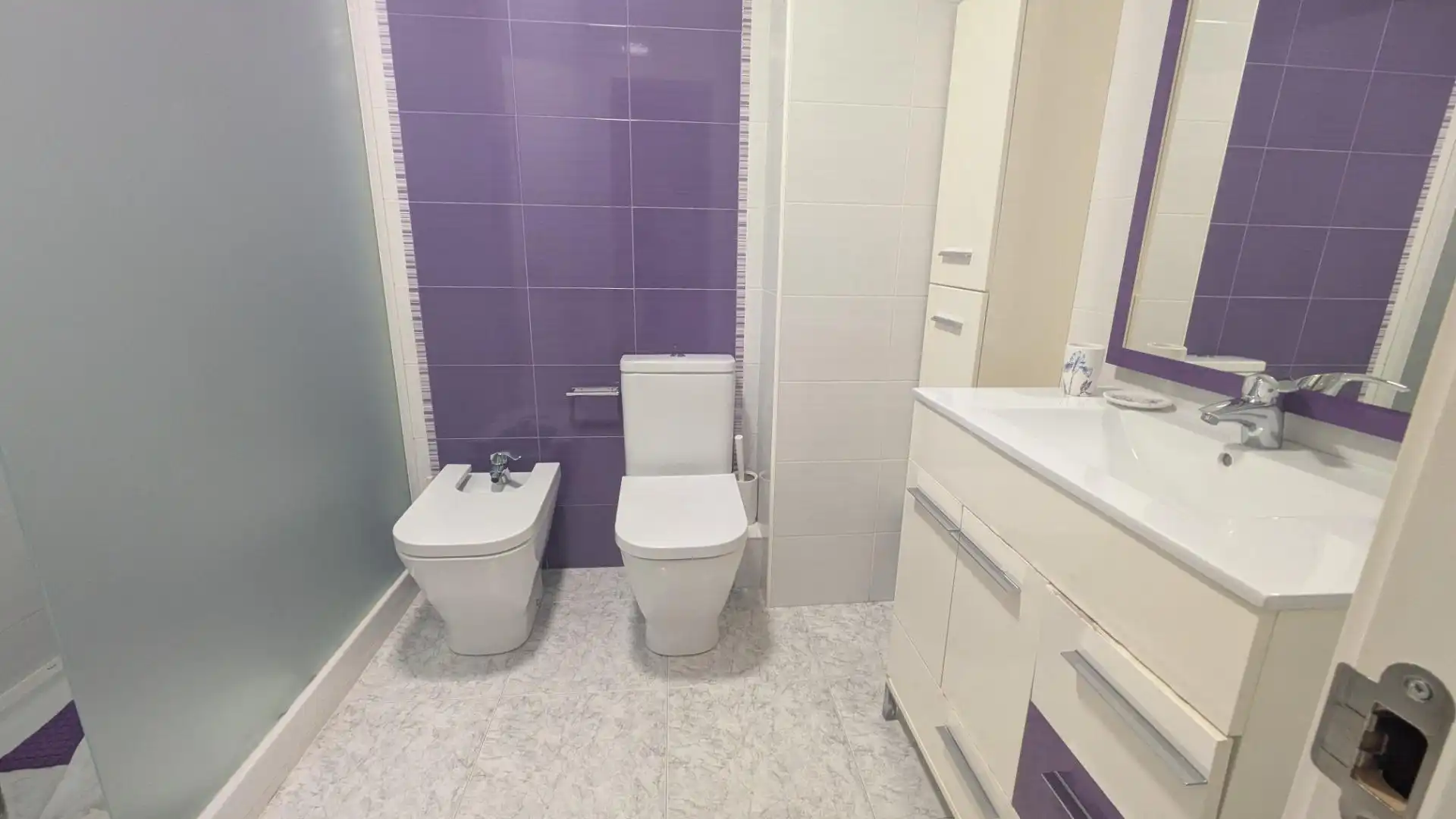 Bathroom of Flat for rent in Valencia  with Air Conditioner