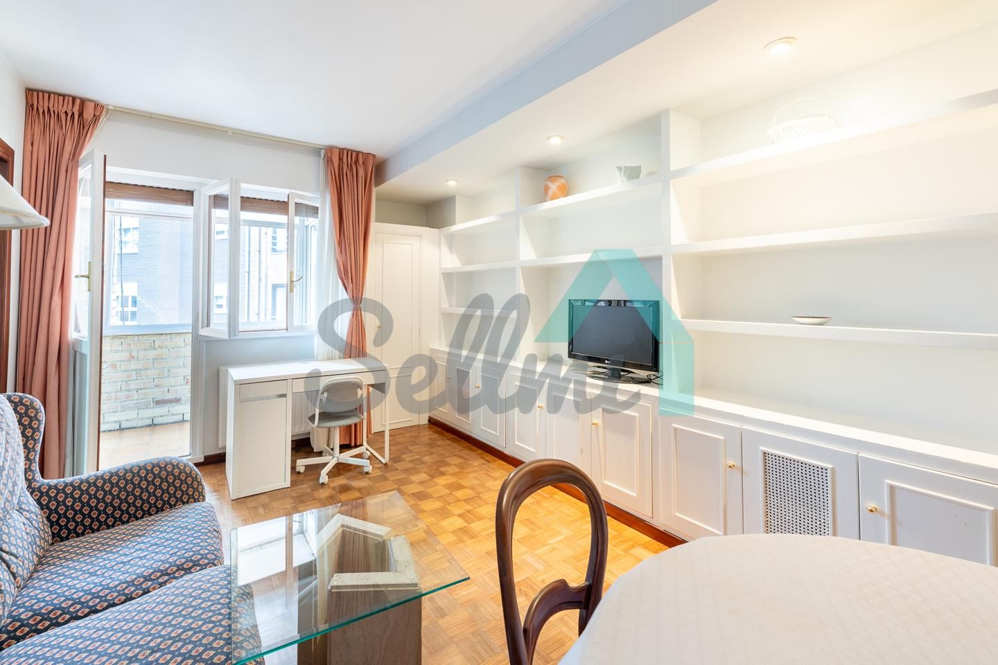 Bedroom of Flat to rent in Oviedo   with Heating, Parquet flooring and Terrace