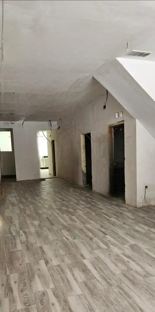Local comercial en venda a Sants - Montjuïc, imagen 2