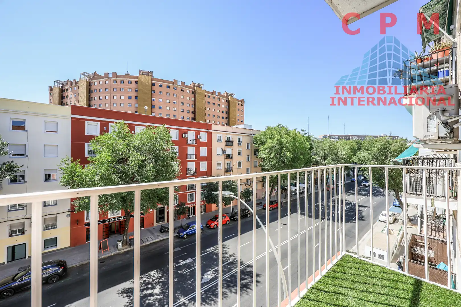 Außenansicht von Wohnung zur Miete in Madrid mit Klimaanlage, Heizung und Parkett