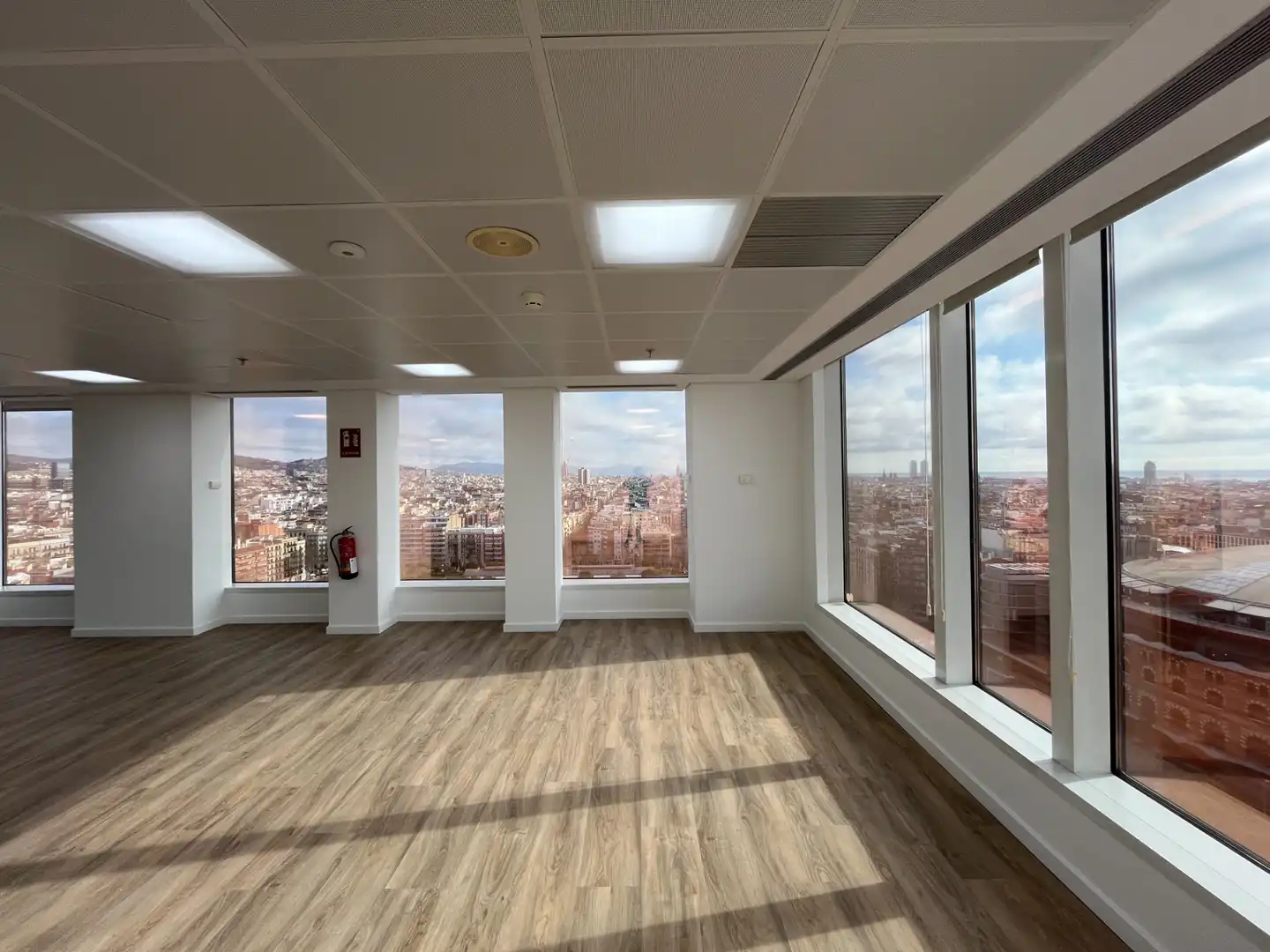 Oficina de alquiler en Barcelona con Aire acondicionado, Calefacción y Terraza